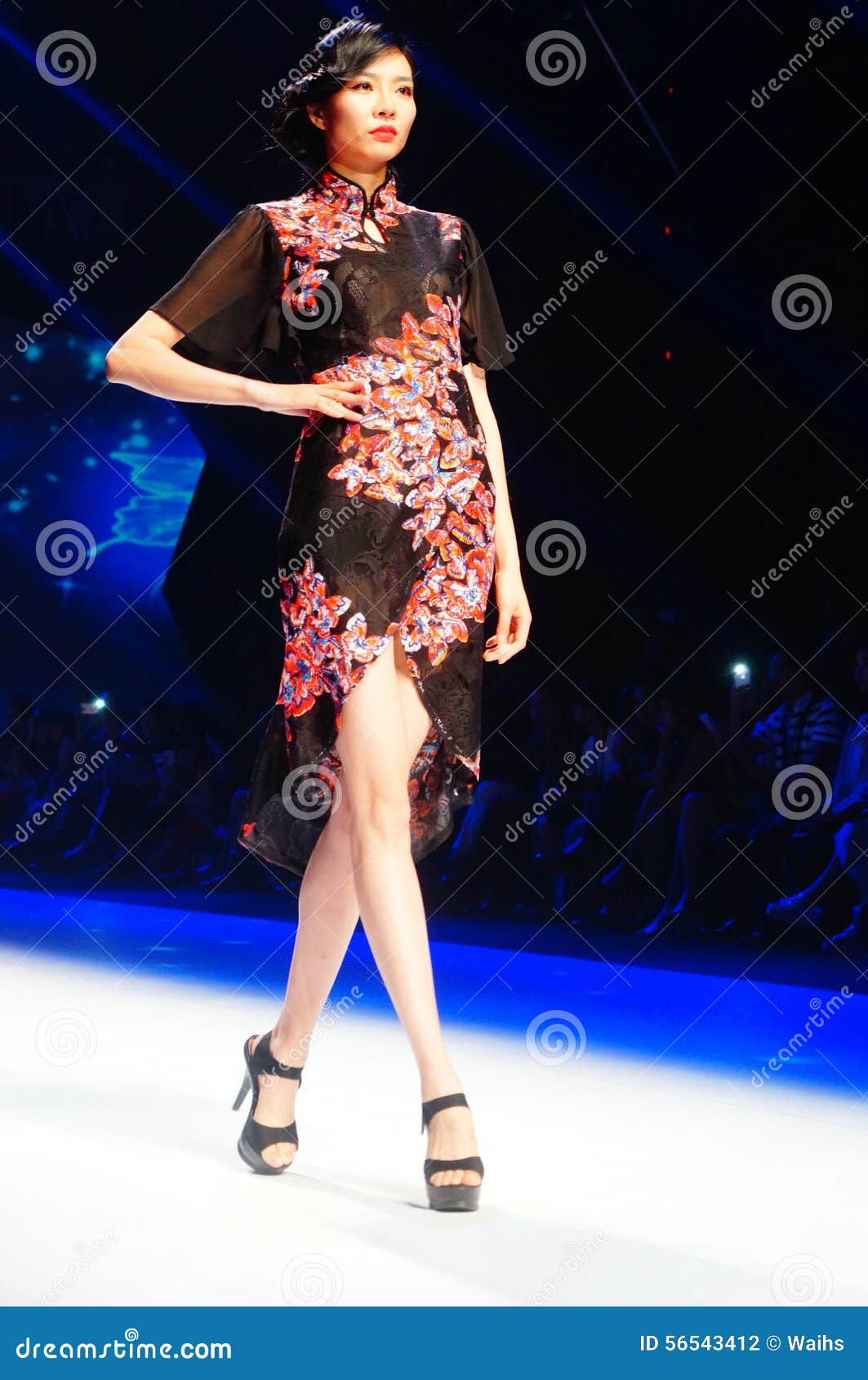 Chinese Traditional Fashion Model Show Editorial Photography - Image of ...