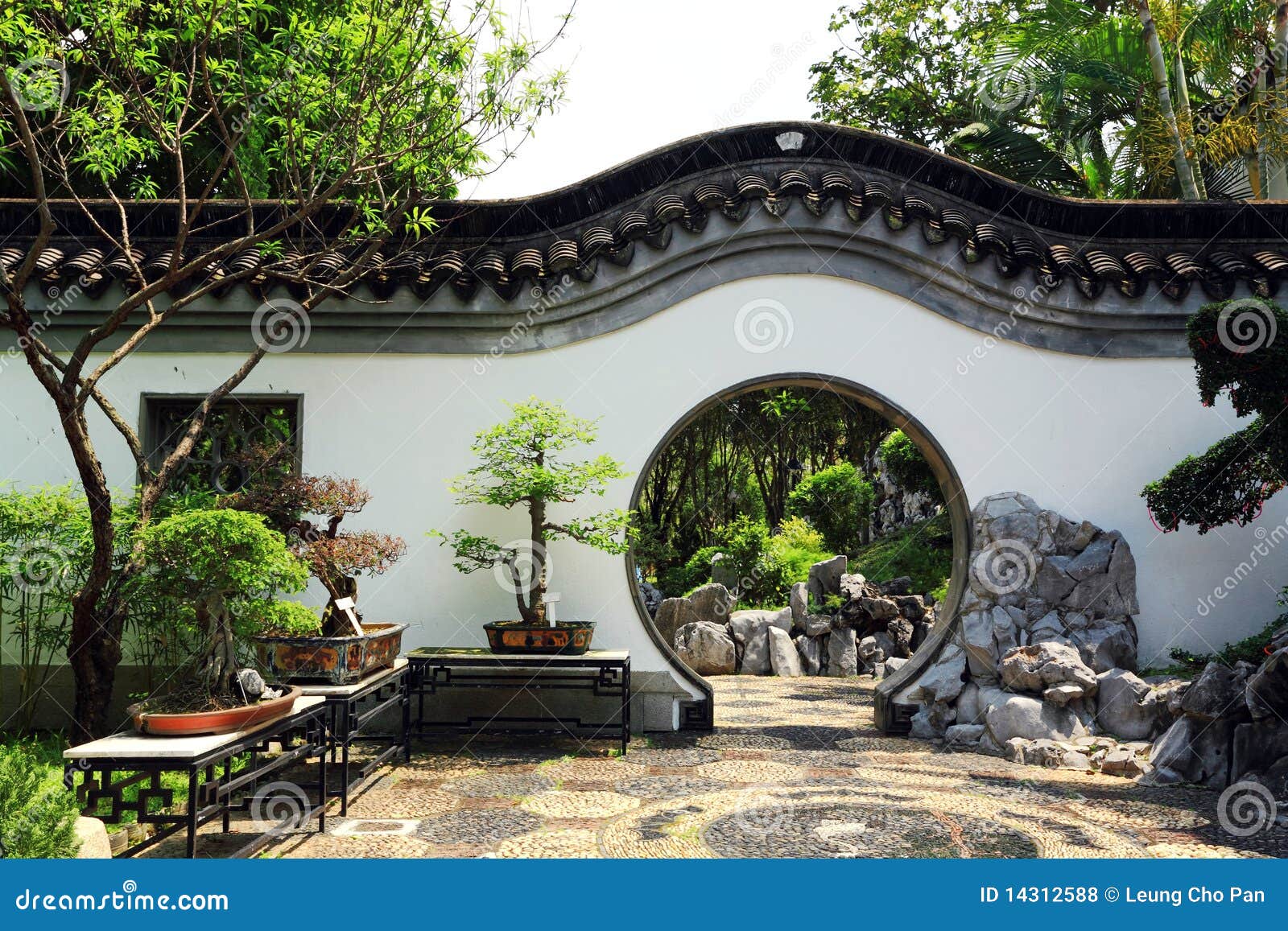 Chinese traditional garden stock photo. Image of flowers 14312588