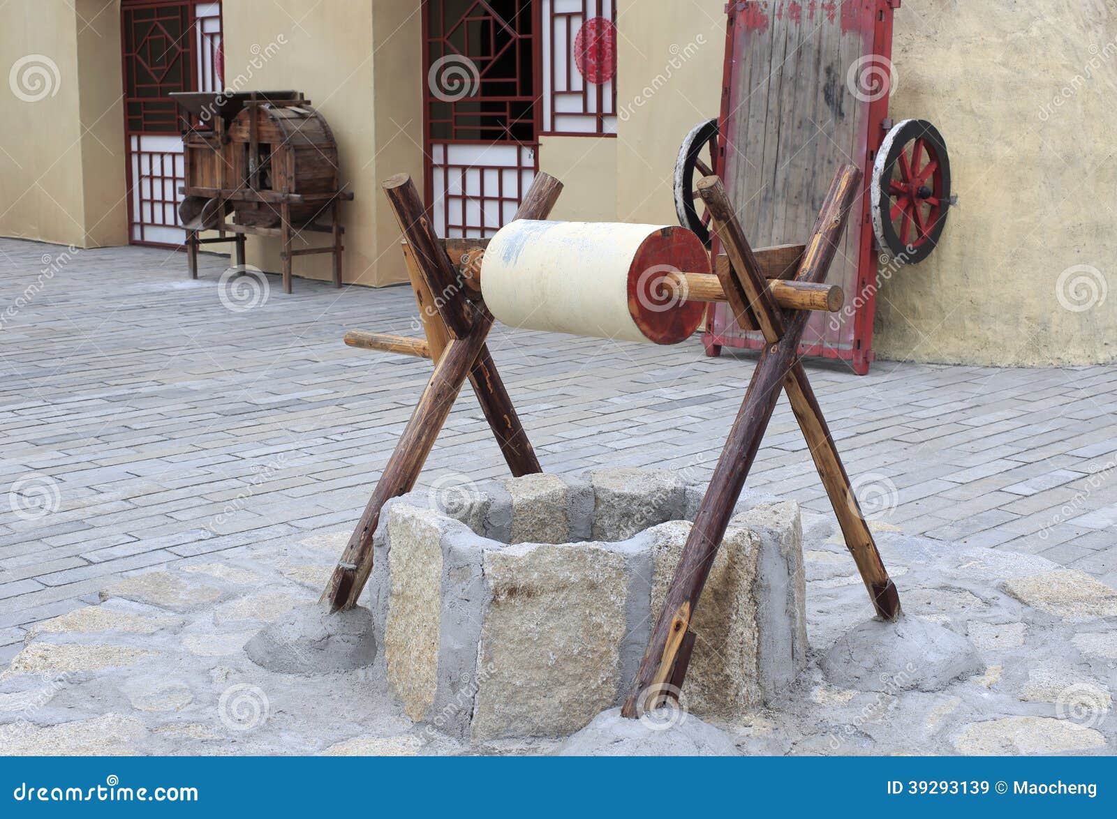 Chinese well stock image. Image of reflection, shingles 39293139