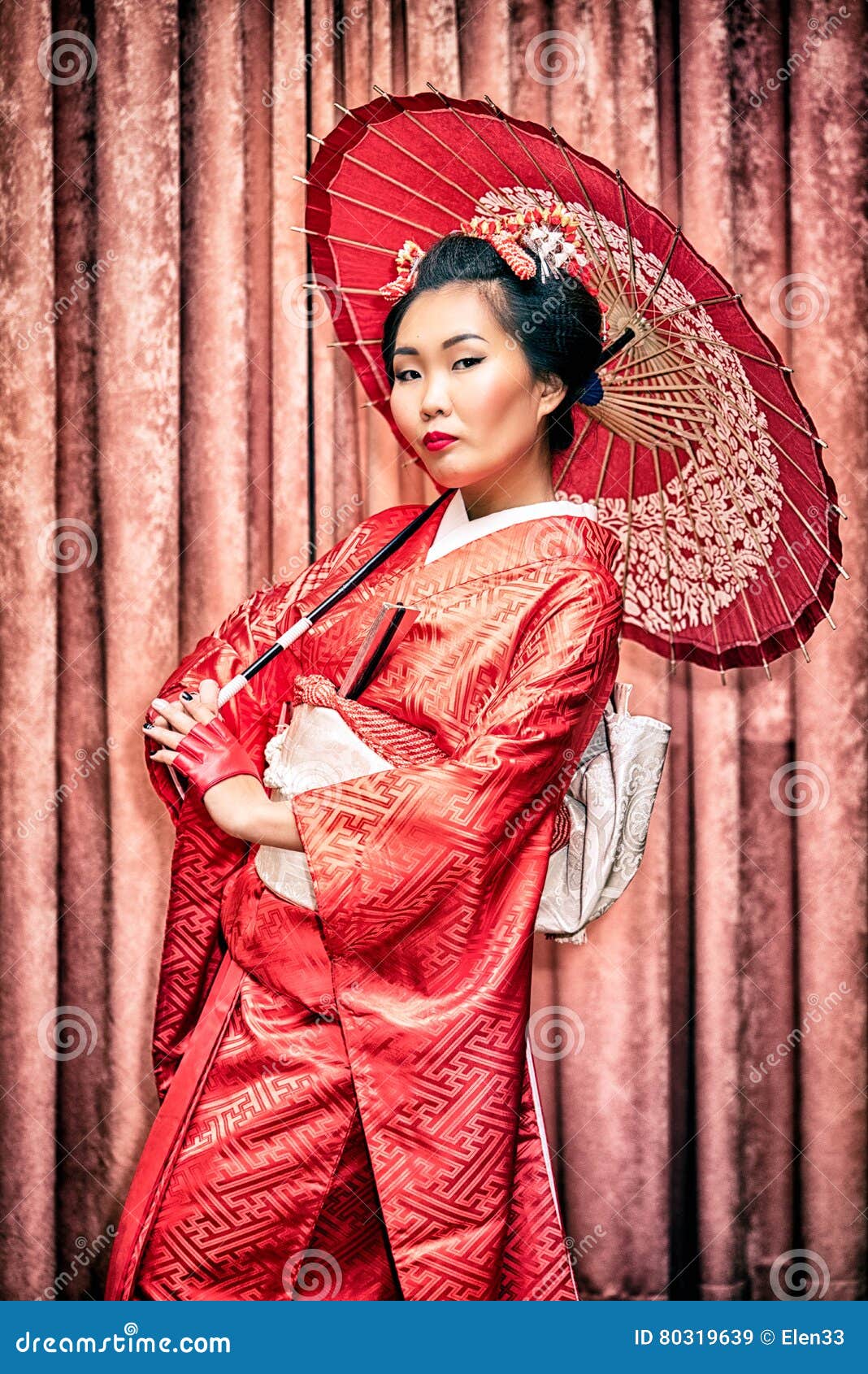 Reis Voorstad Rationalisatie Chinese woman stock image. Image of fashionable, kimono - 80319639