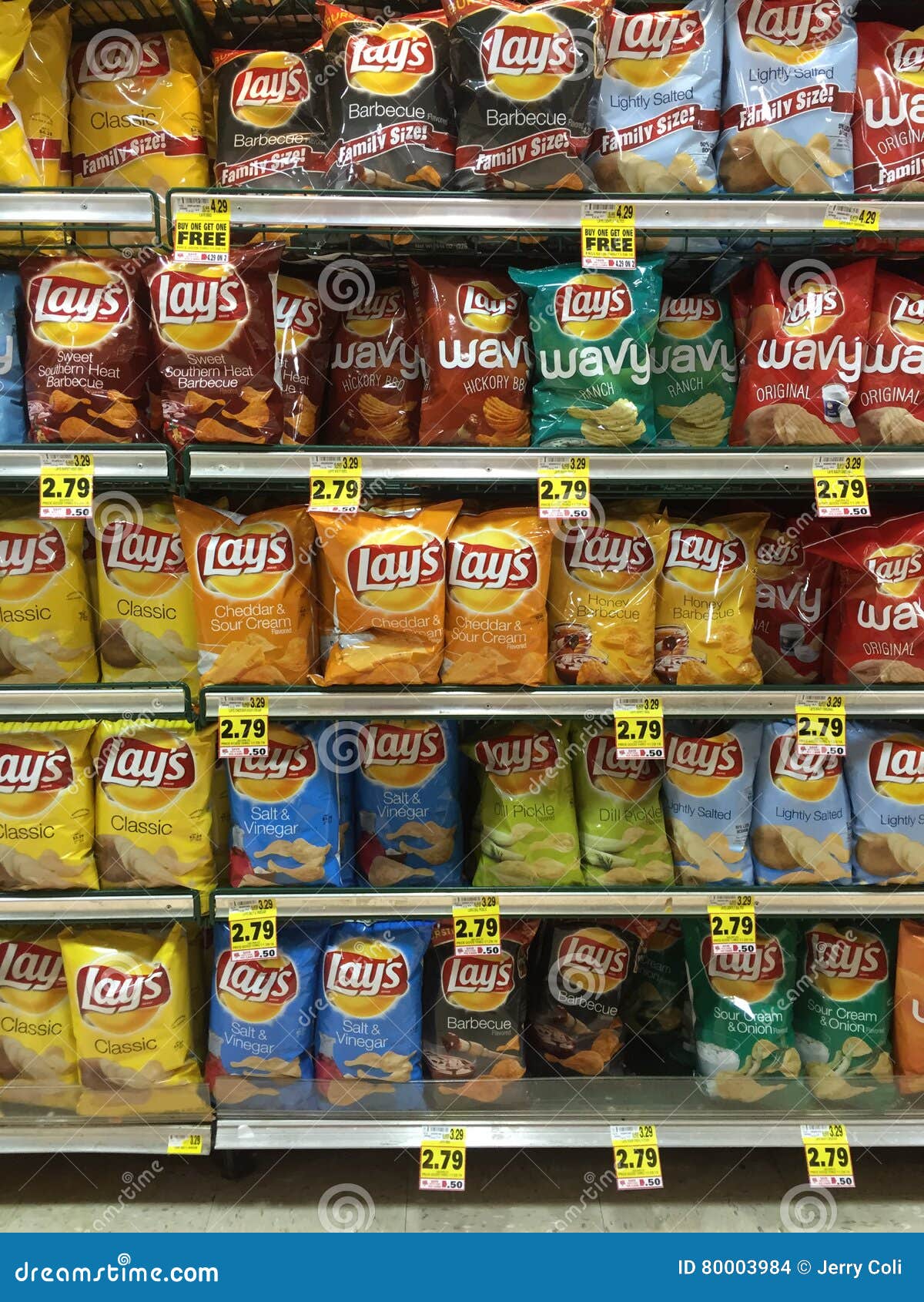 kiem schijf reactie 1,017 Chips Grocery Store Stock Photos - Free & Royalty-Free Stock Photos  from Dreamstime