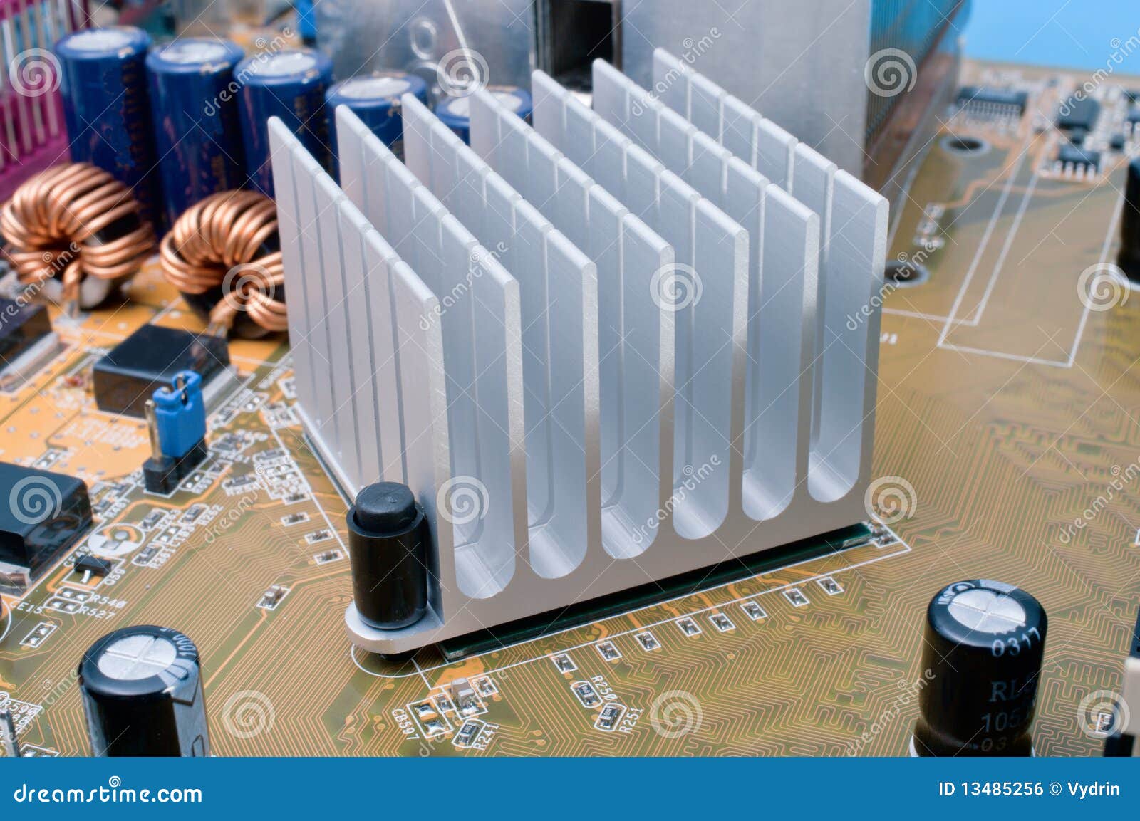 Радиатор для микросхемы купить. Радиатор для микросхем. Радиатор для печатной платы. Радиатор материнской платы. Радиатор алюминиевый для электроники.