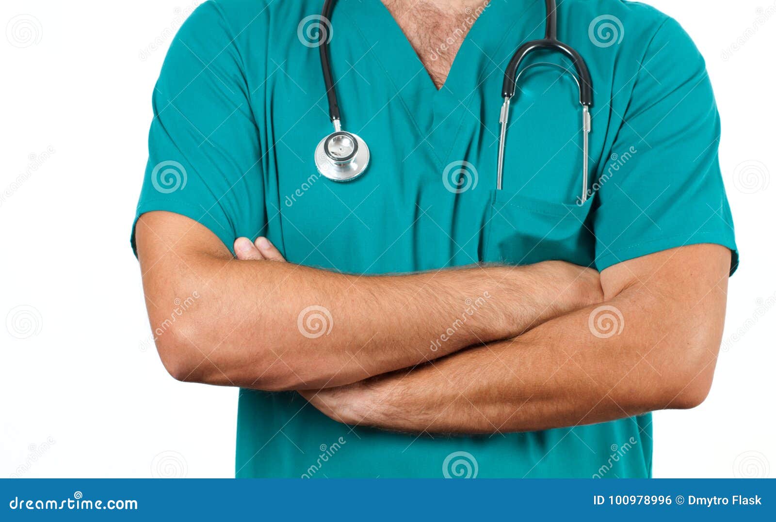 Вопрос врачу хирургу. Врач мужчина с фонендоскопом. Хирург мужчина. Парень врач хирург. Фото врачей хирургов мужчин.