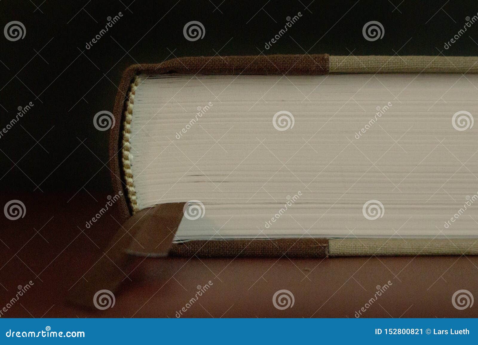 Libro Chiuso Immagini e Fotos Stock - Alamy