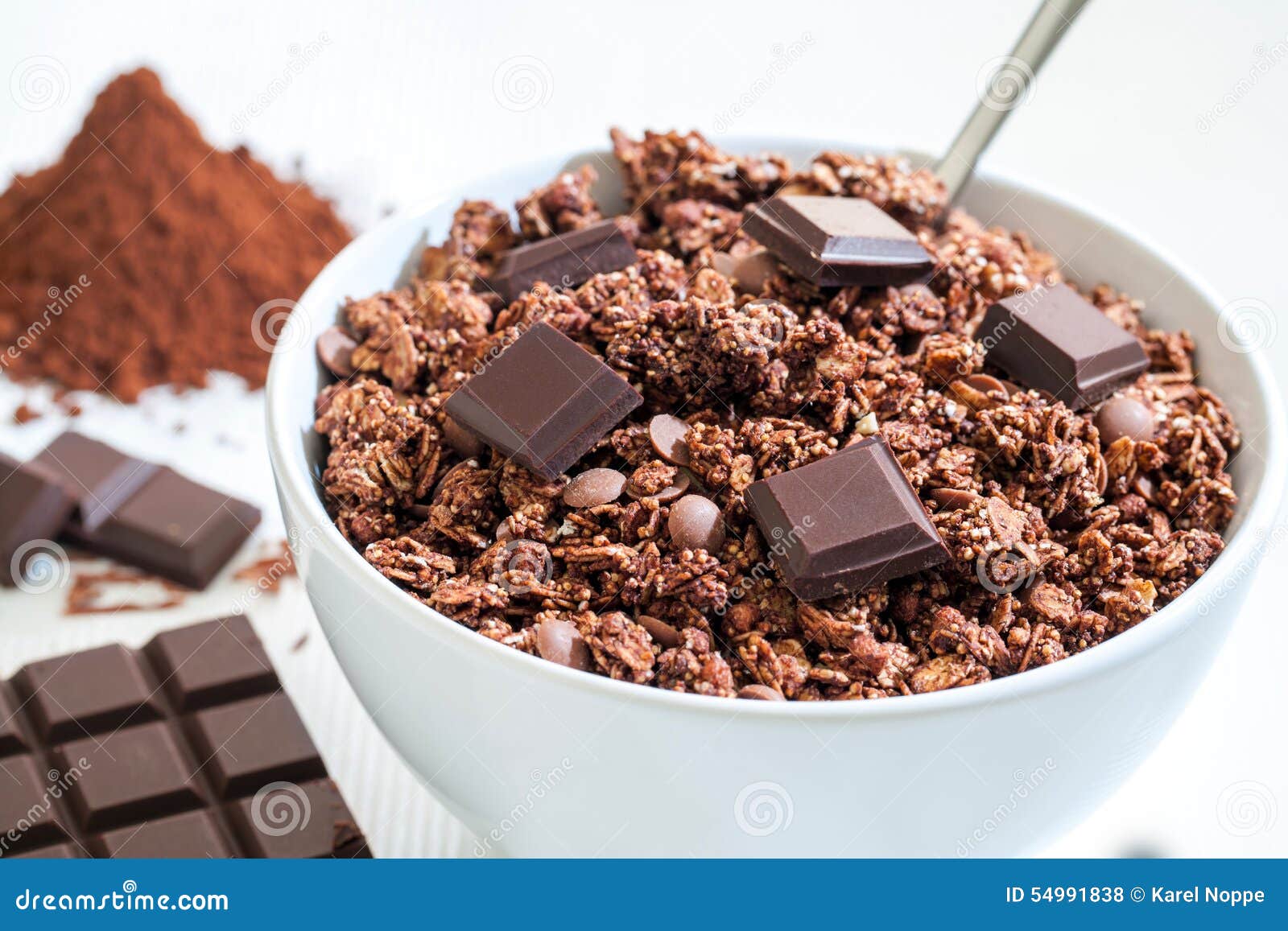 Chocolade Muesli stock foto. Image of zoet, ontbijt, müsli 54991838