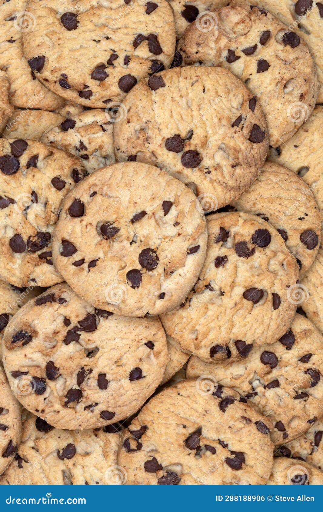 chocolate chip cookies - biscuits