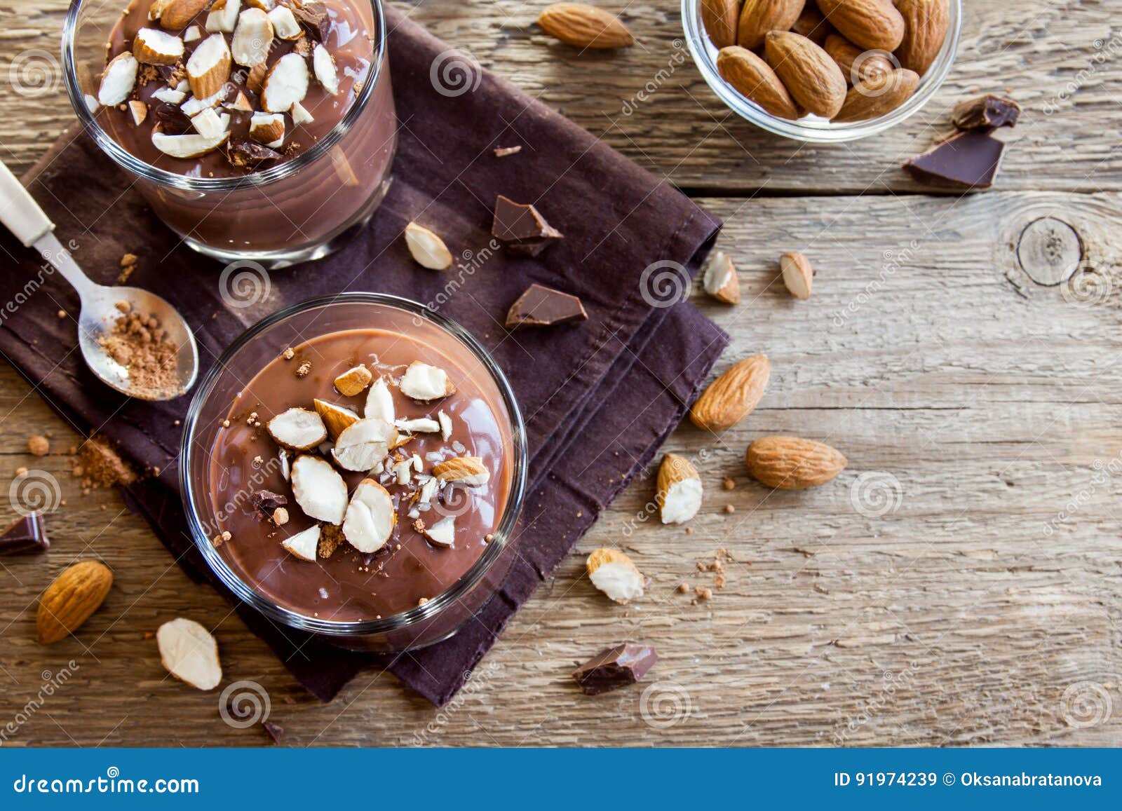 chocolate mousse with almond