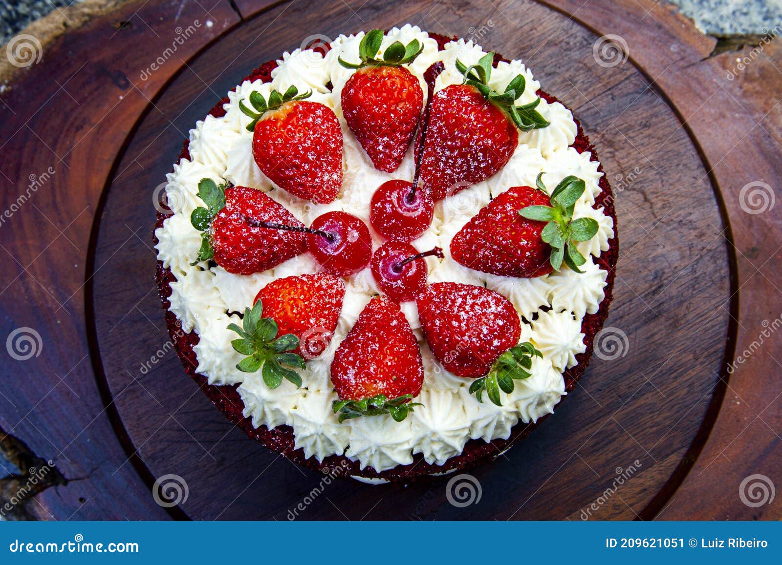 Strawberry And Whipped Cream Torte RoyaltyFree Stock Photography