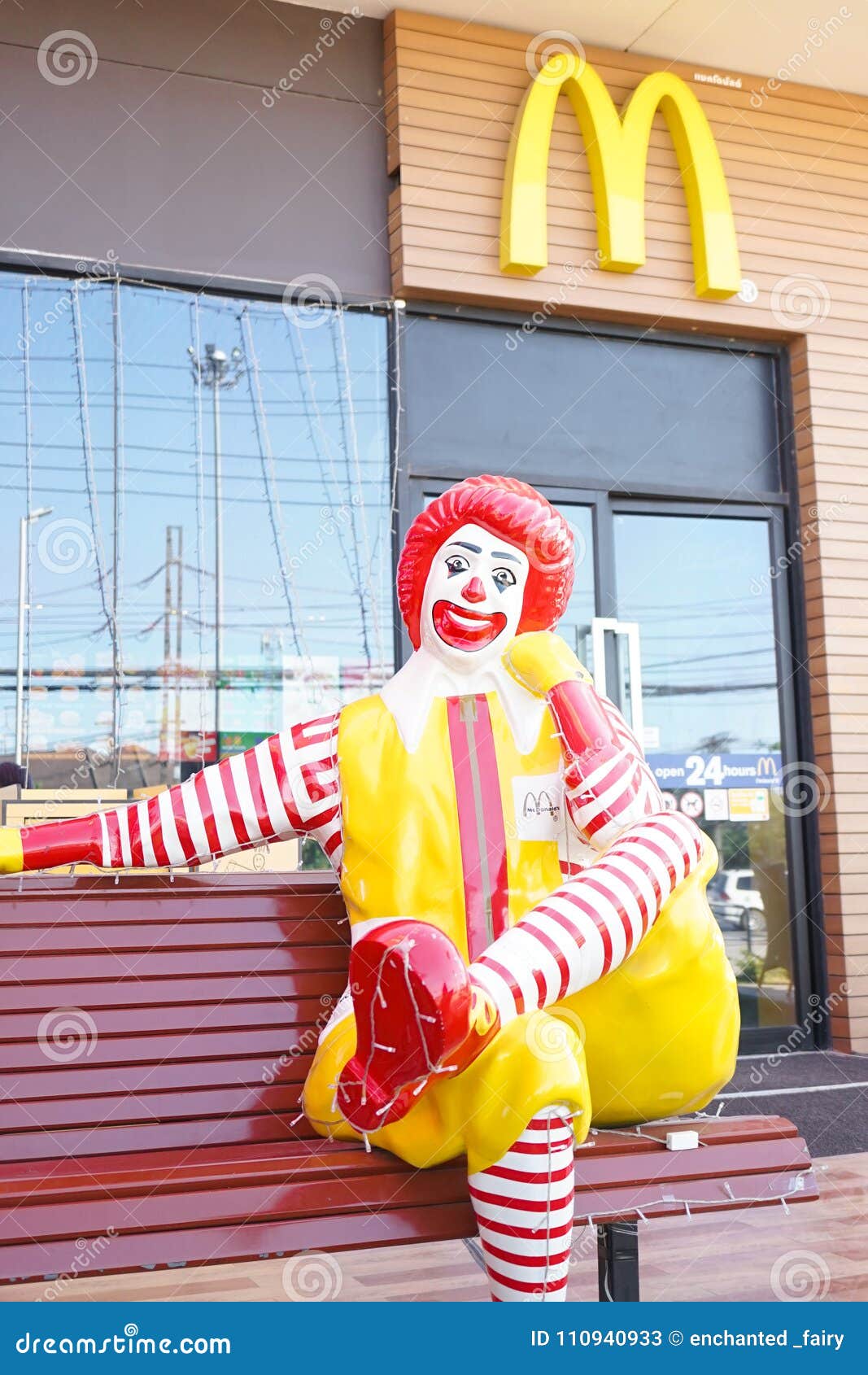 Donald McDonald is Sitting in Front of McDonald Cafe Editorial Stock Photo  - Image of bench, asian: 110940933