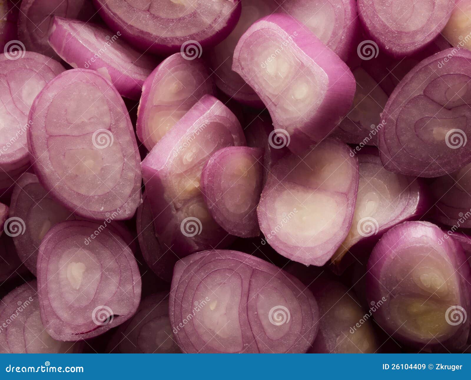 Premium Photo  Closeup photo of peeled shallots