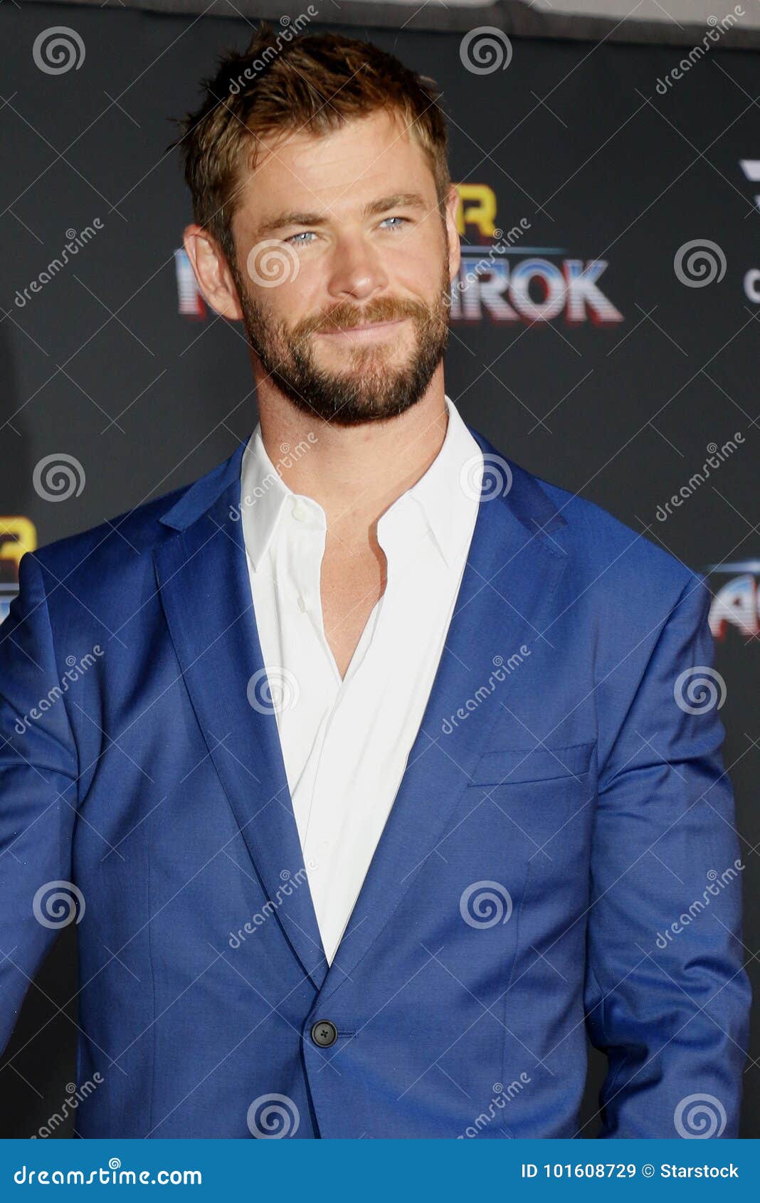 Chris Hemsworth at Thor Ragnarok premiere in LA.