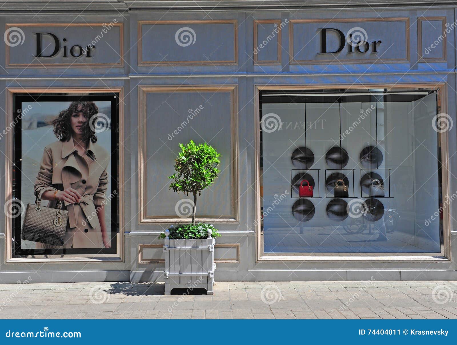 Christian Dior Flagship Store, Vienna, Austria Editorial Photo - Image ...