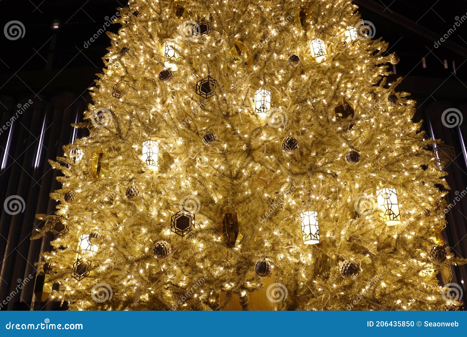 Christmas Back Ground. Christmas Tree Decorated with Golden Balls 21