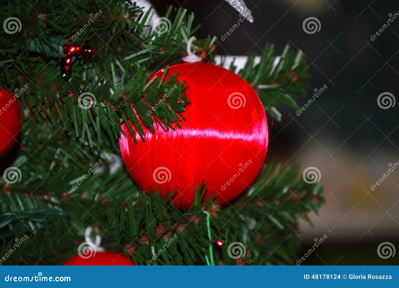 christmas balls tree decoration