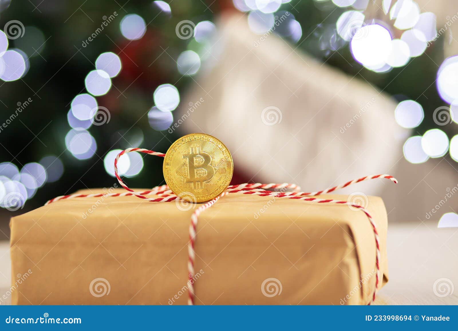 Christmas Cryptocurrency,bitcoin New Year Gift Stock Photo - Image of coin,  forex: 233998694