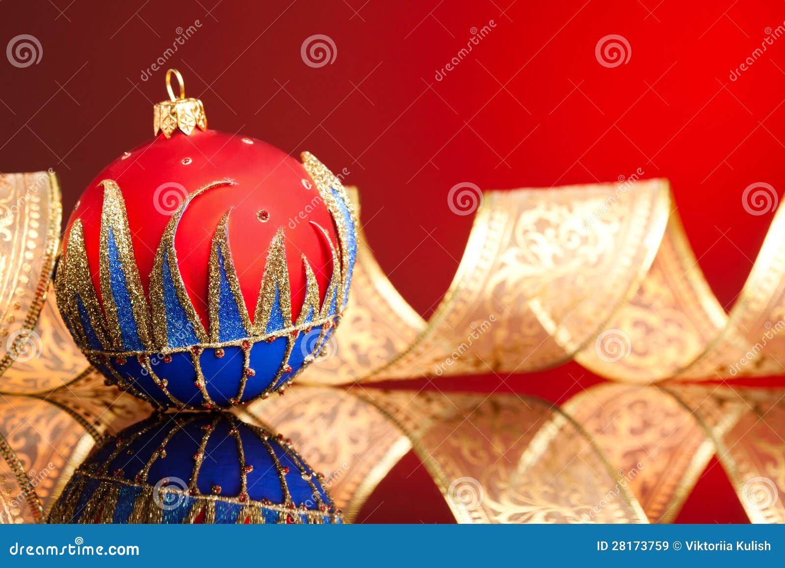 Christmas decoration balls stock image. Image of baubles 28173759