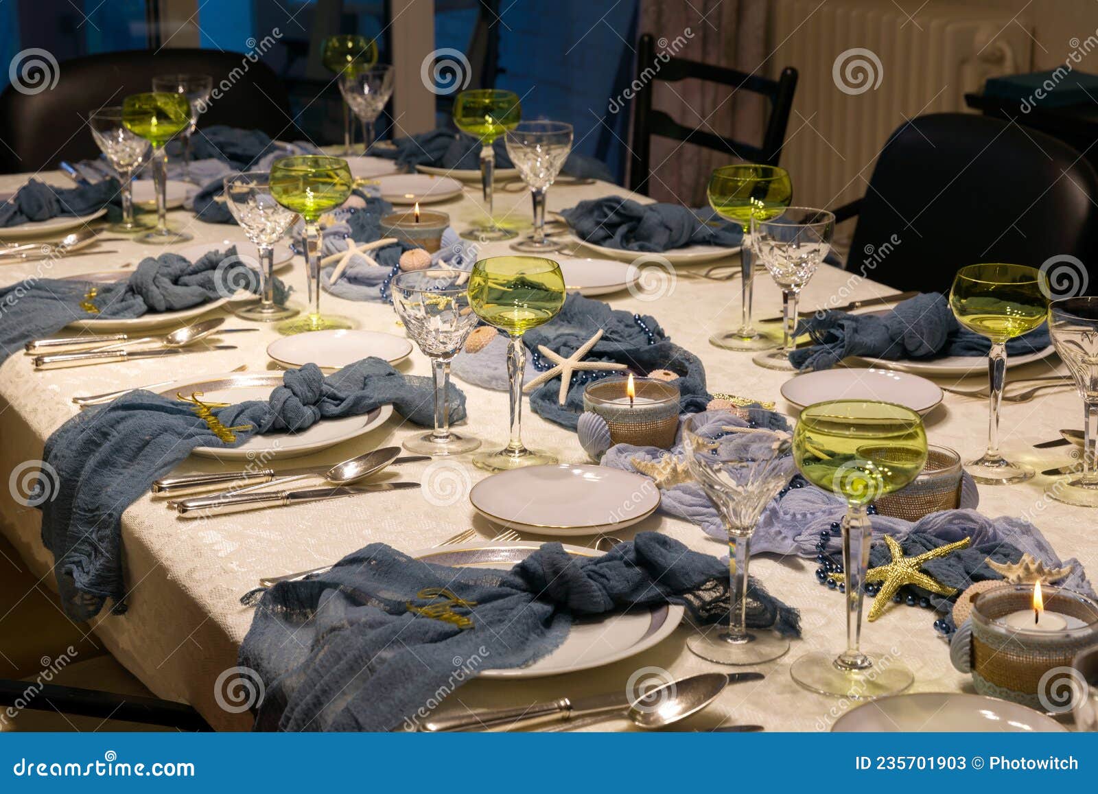 Christmas Dinner Table in Beach Theme Stock Image - Image of christmas,  flower: 235701903