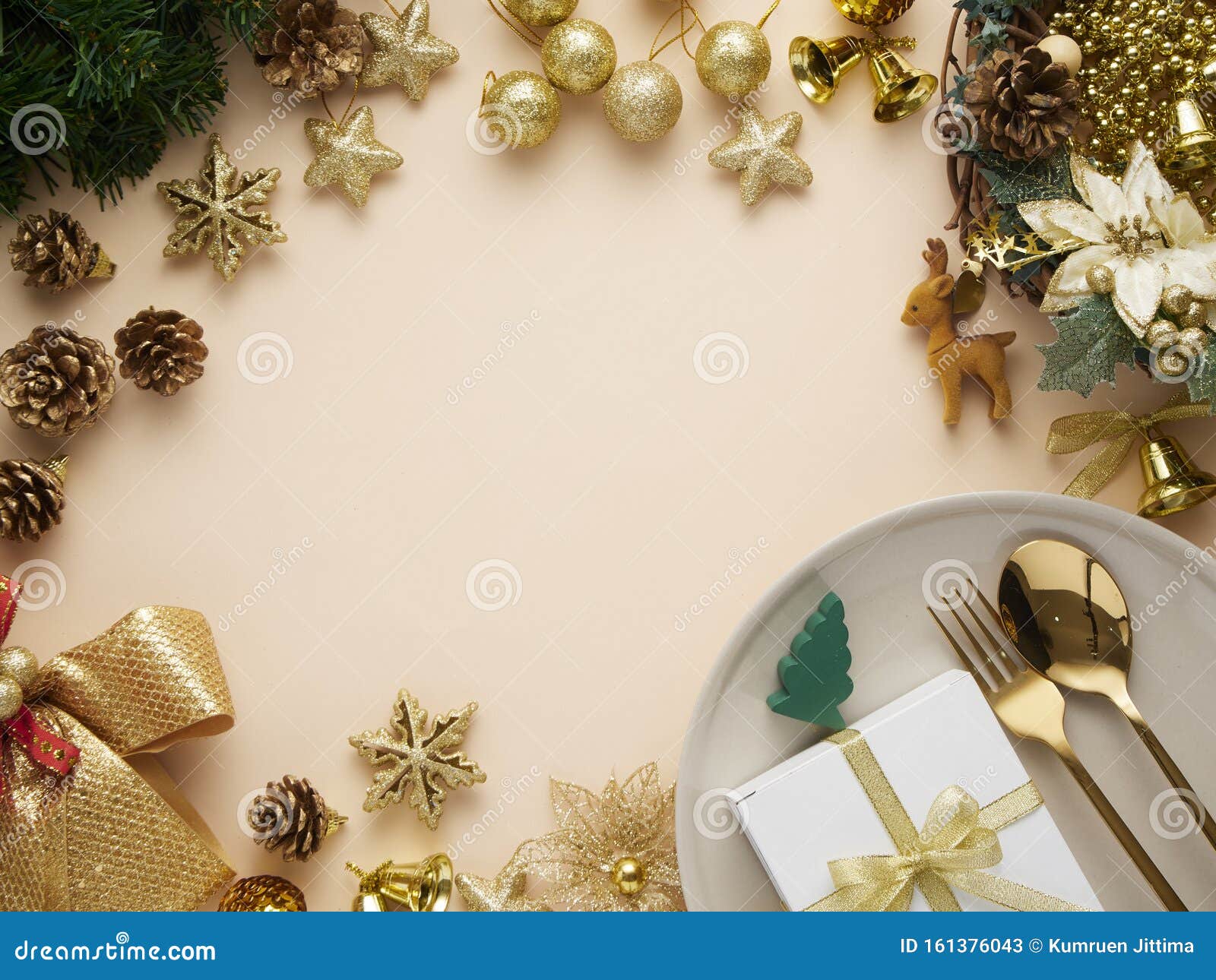 Christmas Dinner Table Setting with Gold Decorations Stock Image ...