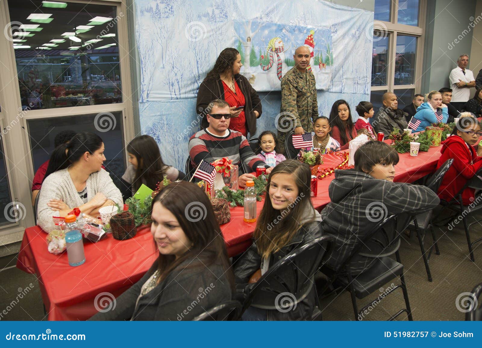 Christmas Dinner For US Soldiers At Wounded Warrior Center ...