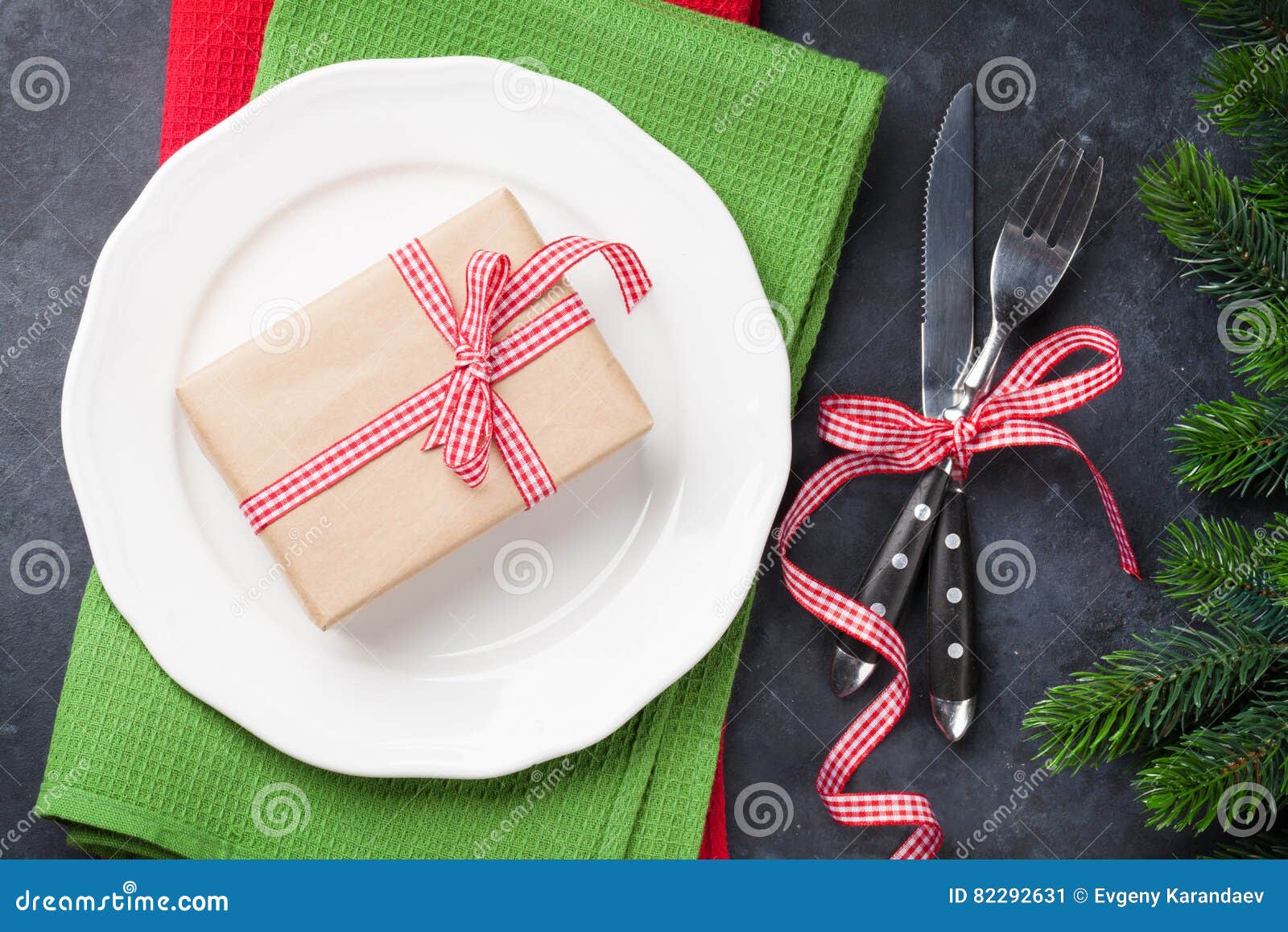Christmas Gift Box Dinner Plate, Silverware, Fir Tree Stock Image Image of xmas, setting 82292631