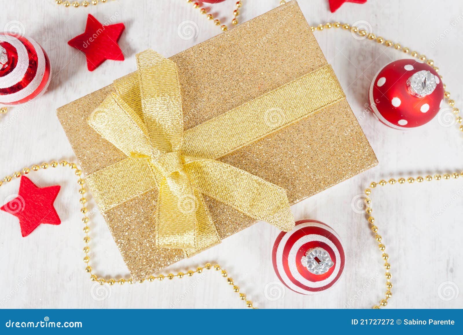 Christmas gift pack stock photo. Image of snow, seasonal 21727272