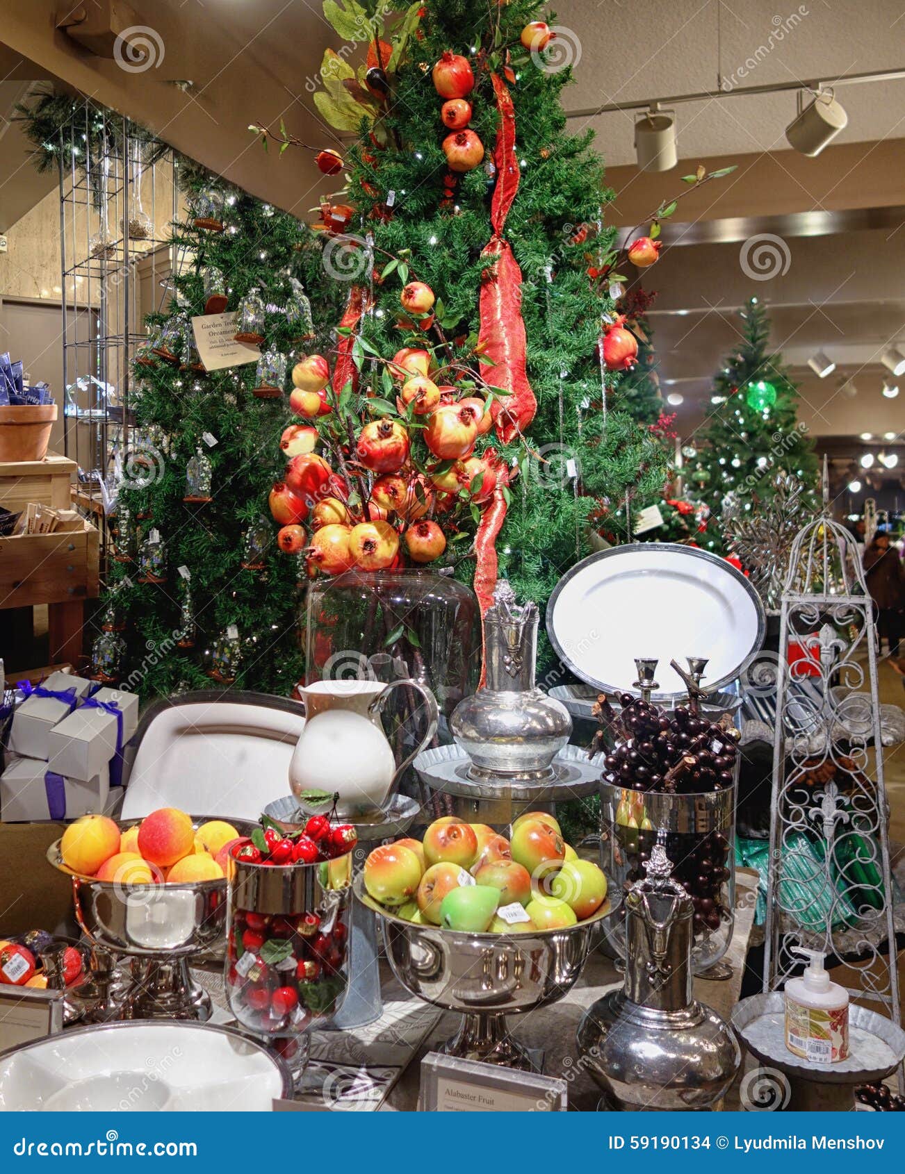 Christmas Gift Shop In Longwood Gardens Stock Photo Image Of