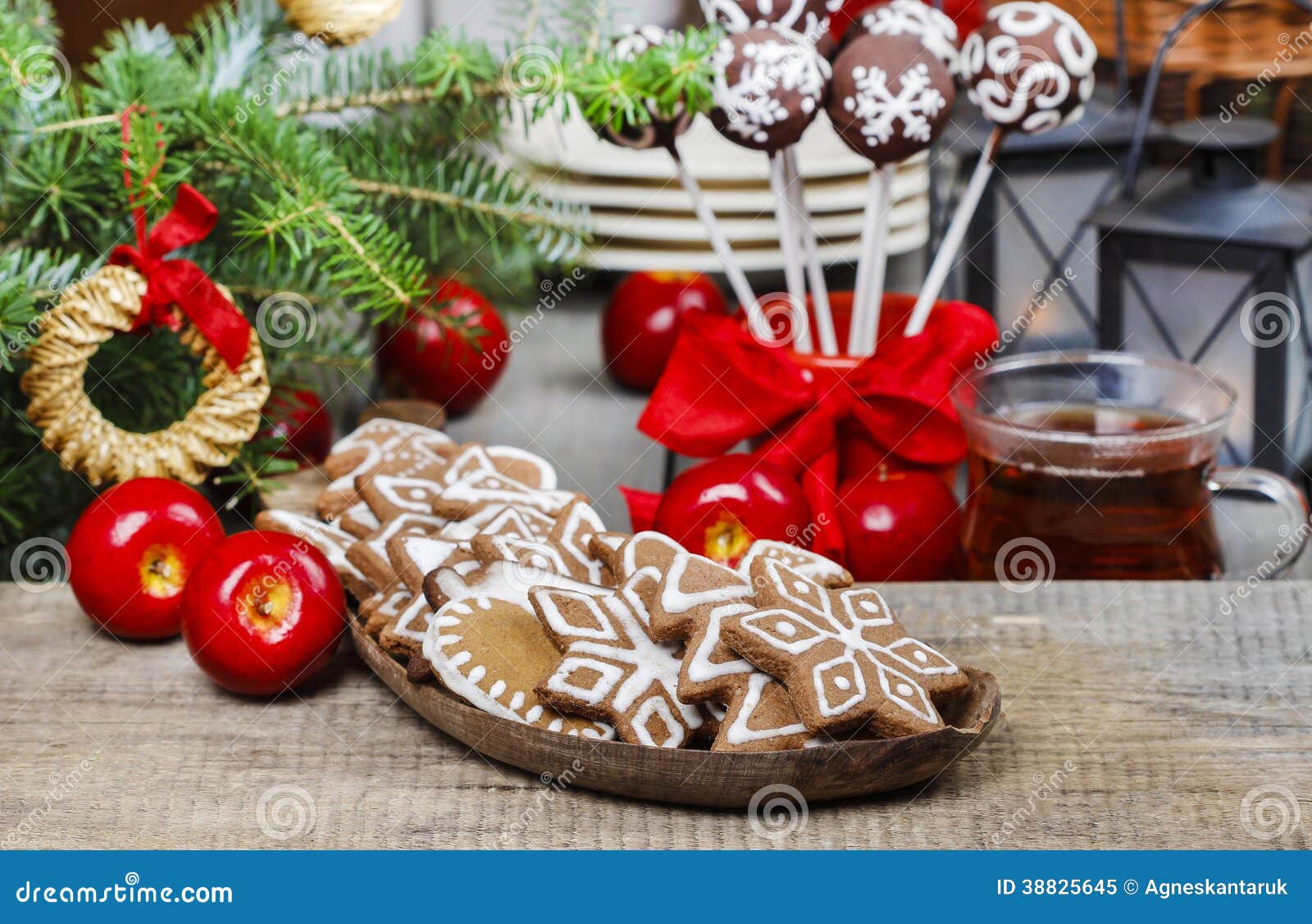 Christmas Gingerbread Cookies Stock Image - Image of icing, calendar ...