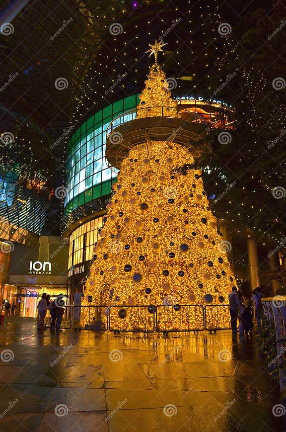Christmas at ION Orchard editorial image. Image of orchard 22197915