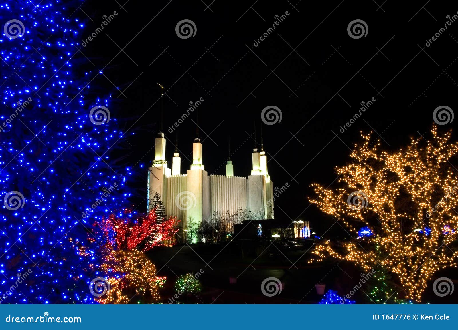 Christmas at Mormon Temple stock photo. Image of inspiring 1647776
