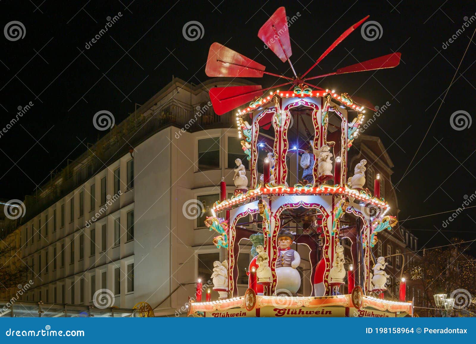 Christmas Pyramid, Weihnachtspyramide, Decorated Christmas Market