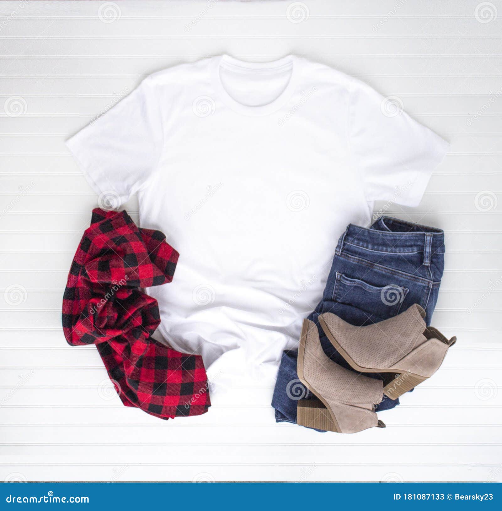 Download 602 Christmas Mockup Shirt Photos Free Royalty Free Stock Photos From Dreamstime