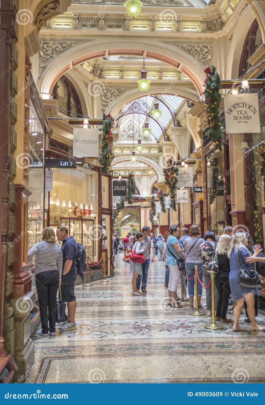  Christmas  Shopping The Block Arcade Melbourne  Australia 