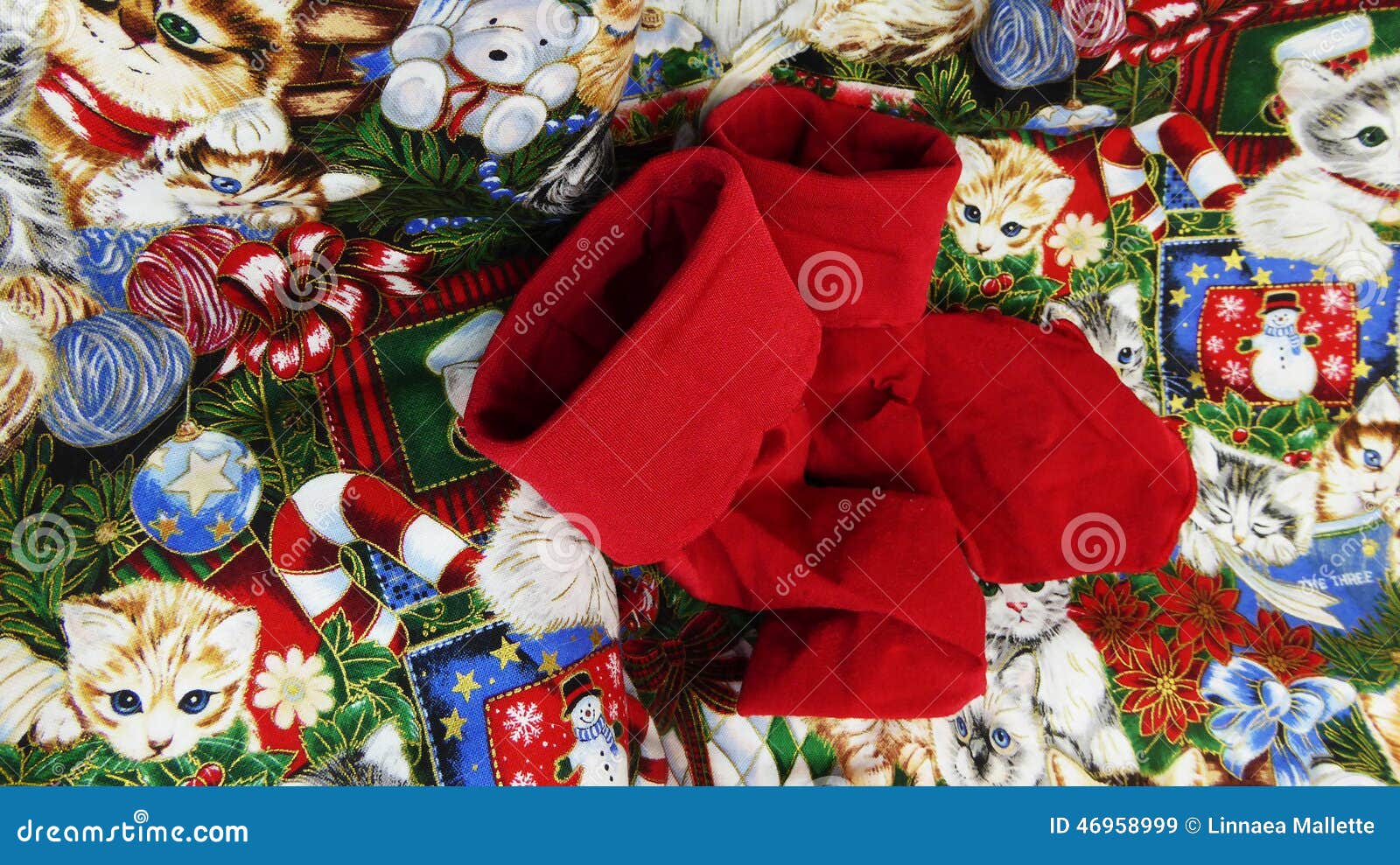 Christmas socks and quilt stock image. Image of decoration 46958999