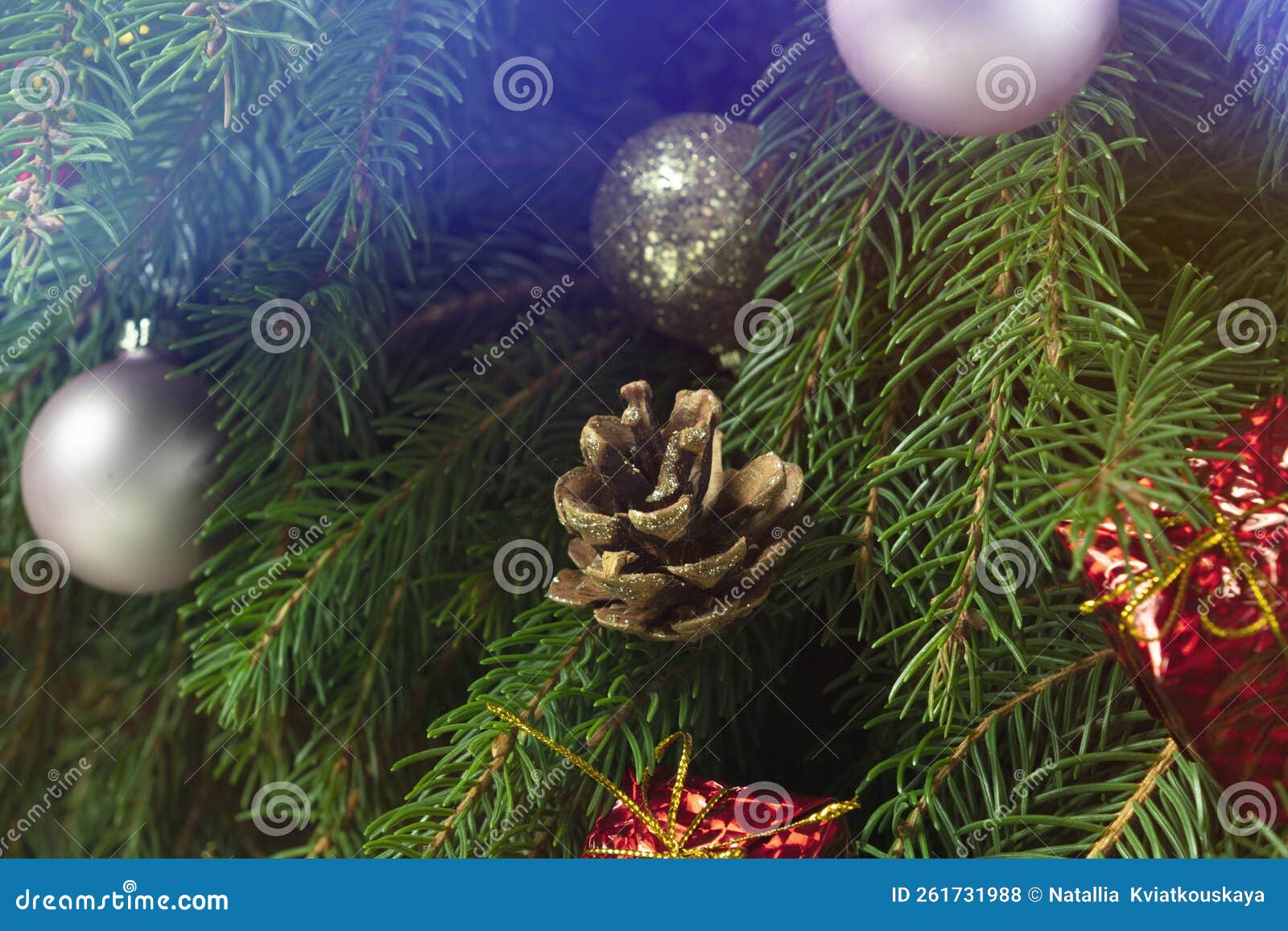 Christmas Tree with Christmas Balls Wallpaper. Christmas Tree As