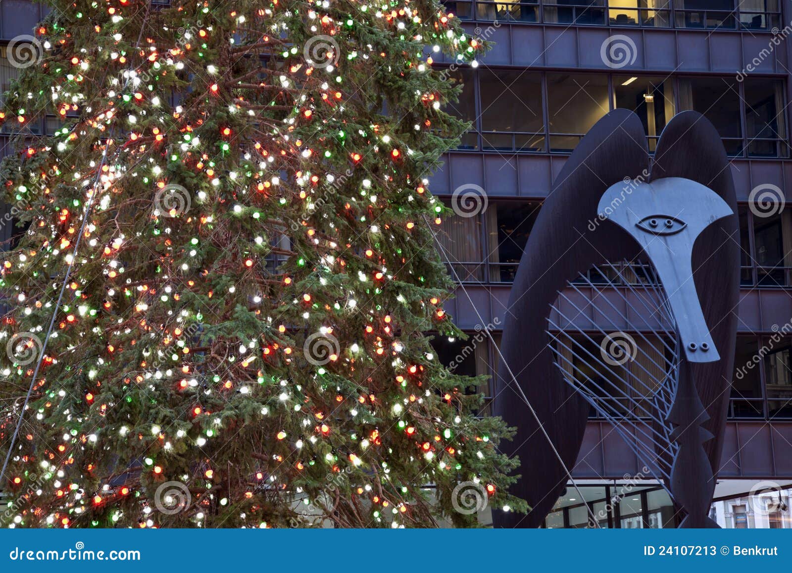 Christmas tree in Chicago editorial stock photo. Image of downtown
