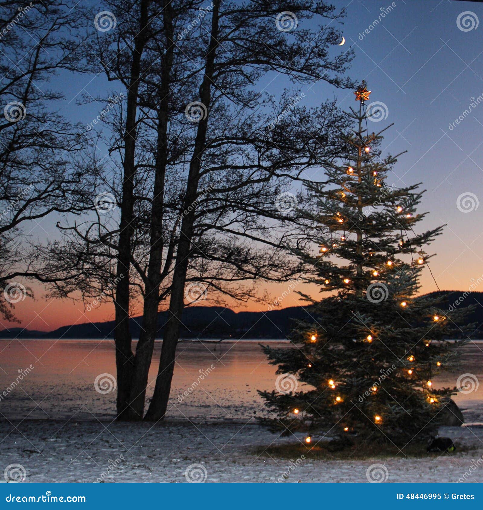 44,975 Christmas River Stock Photos - Free & Royalty-Free Stock Photos from  Dreamstime