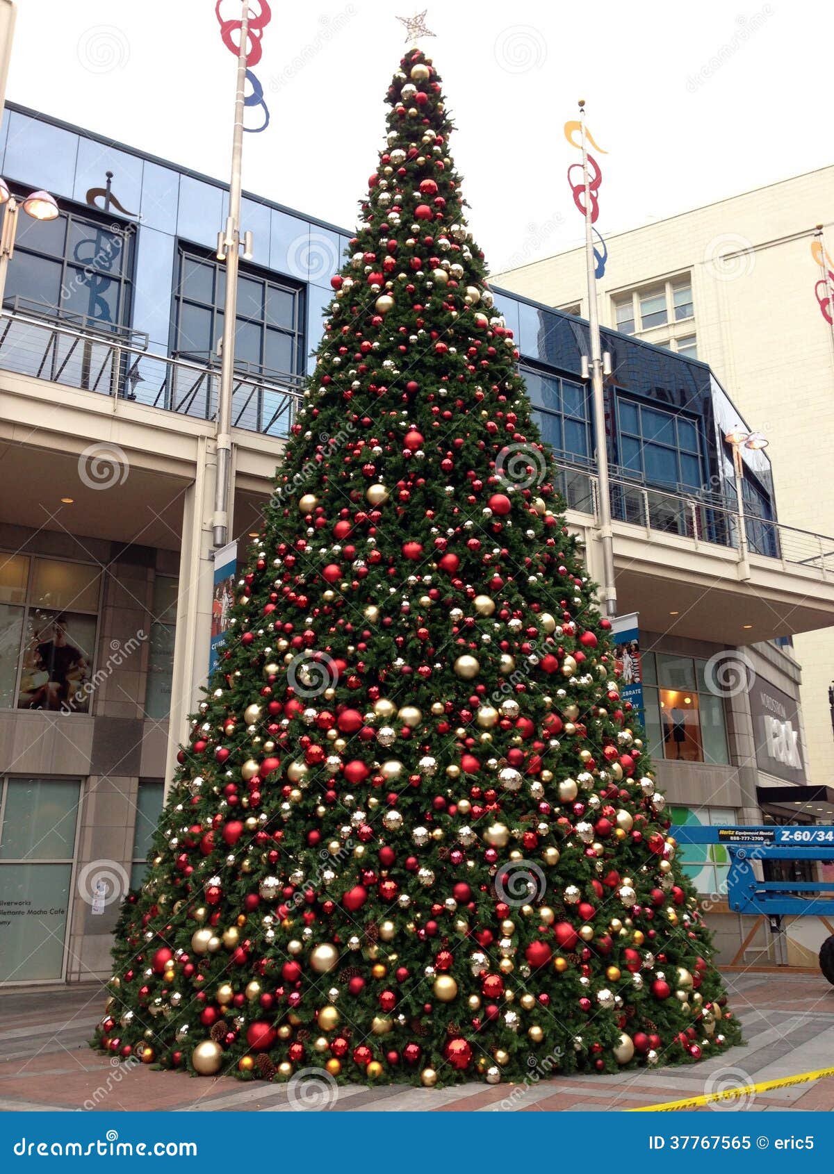 Christmas Tree, Seattle Downtown, Shopping Mall Editorial 