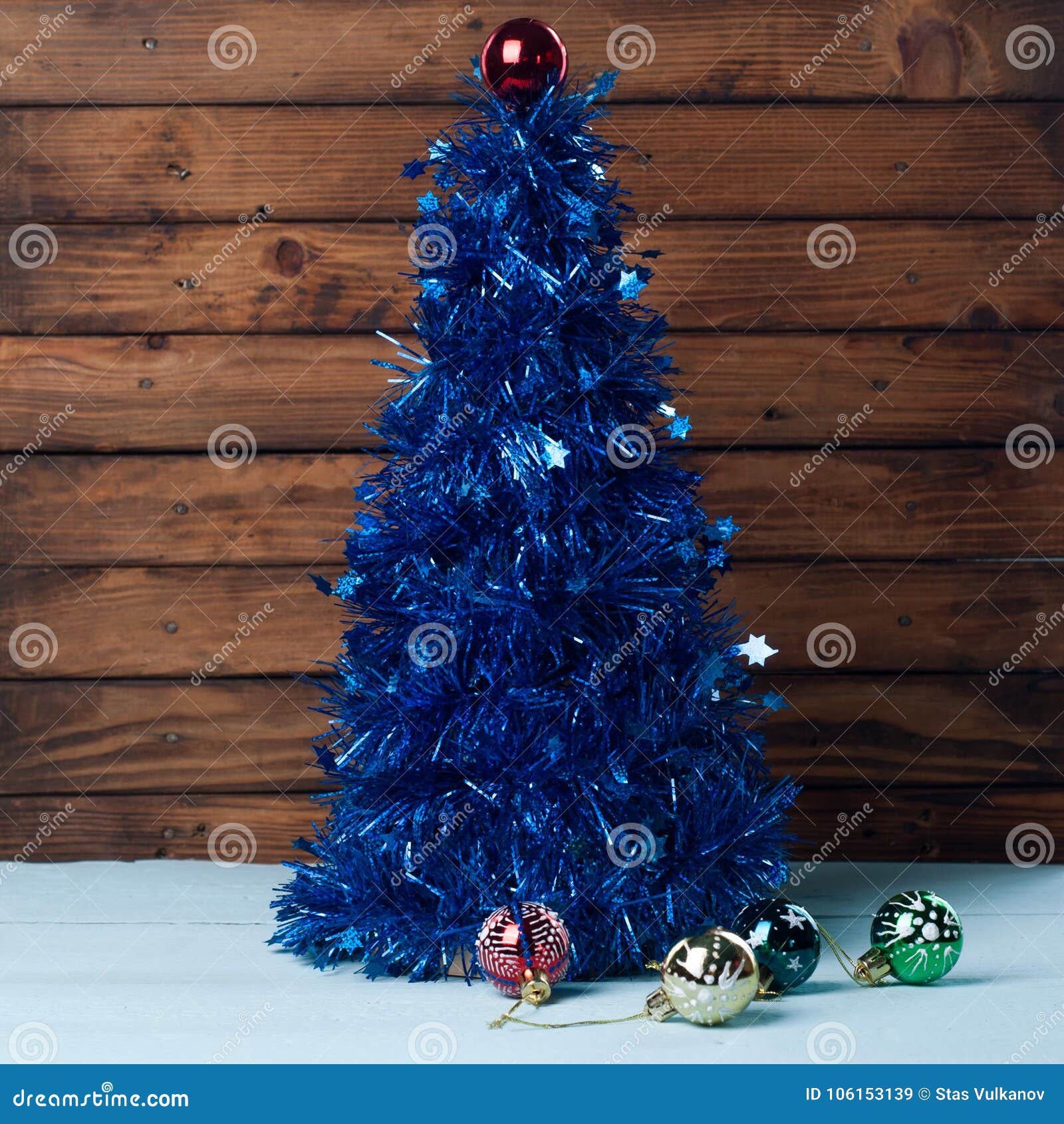 Christmas Tree with Their Hands, Blue Tinsel, Stock Image Image of group, gift 106153139