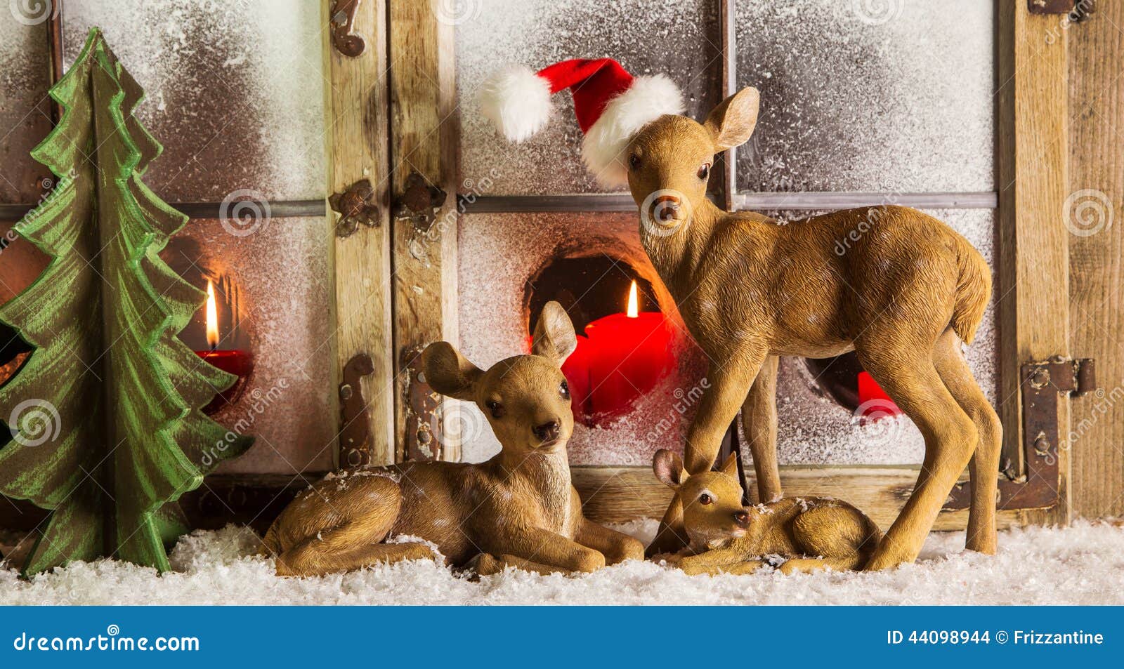 Download Christmas Window Decoration: Deer Family With Red Candles ...