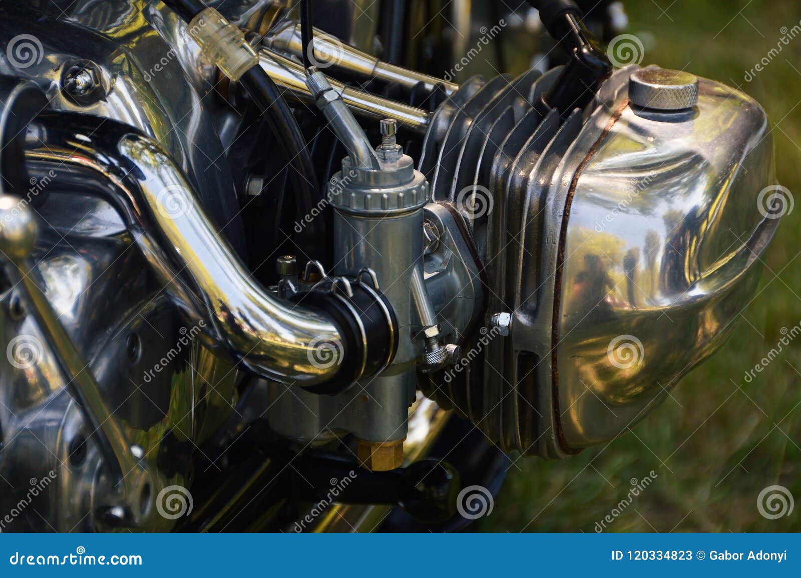 Motorcycle gearbox with reverse