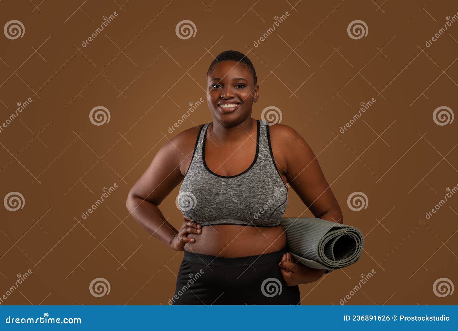 Chubby Black Woman Holding Yoga Mat at Studio Stock Photo - Image of lady,  lifestyle: 236891626