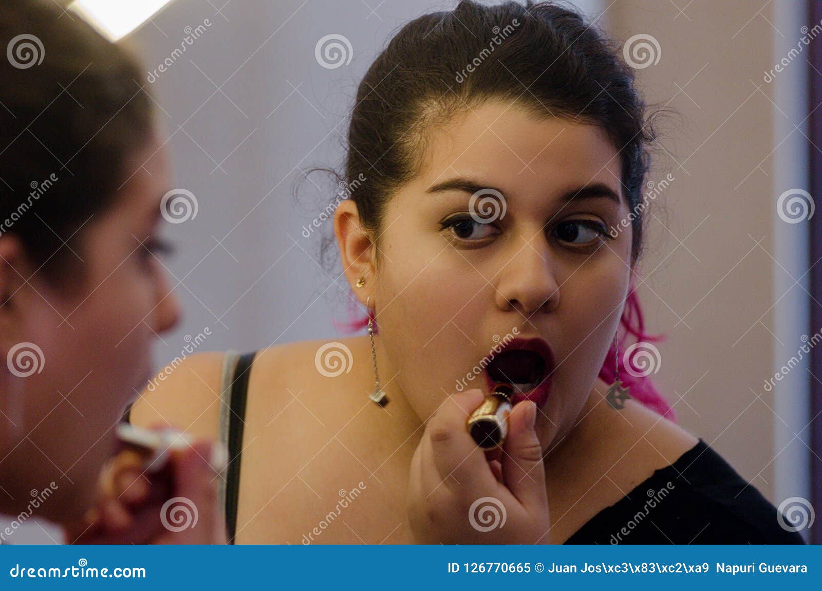 Chubby Woman Putting On Some Makeup Stock Image Image Of Blinds 