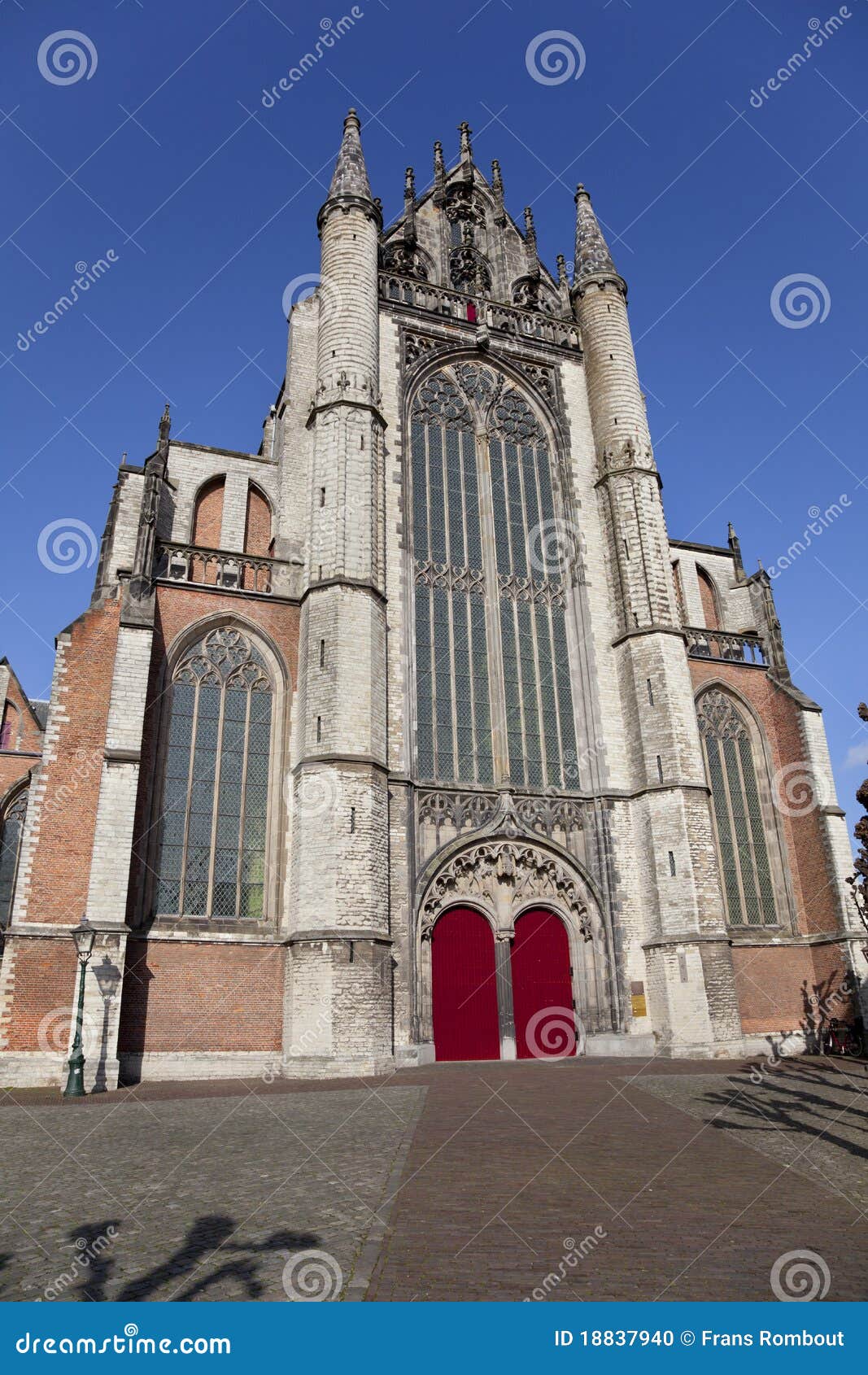 church building in city of leiden,