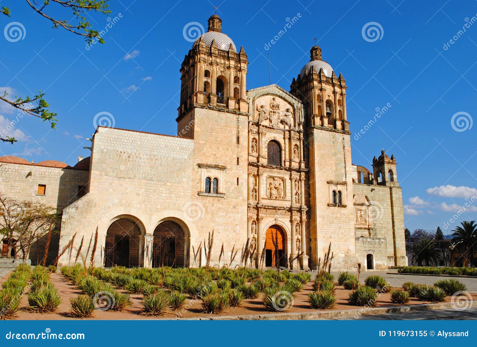 church of santo domingo de guzman in oaxaca, mexico