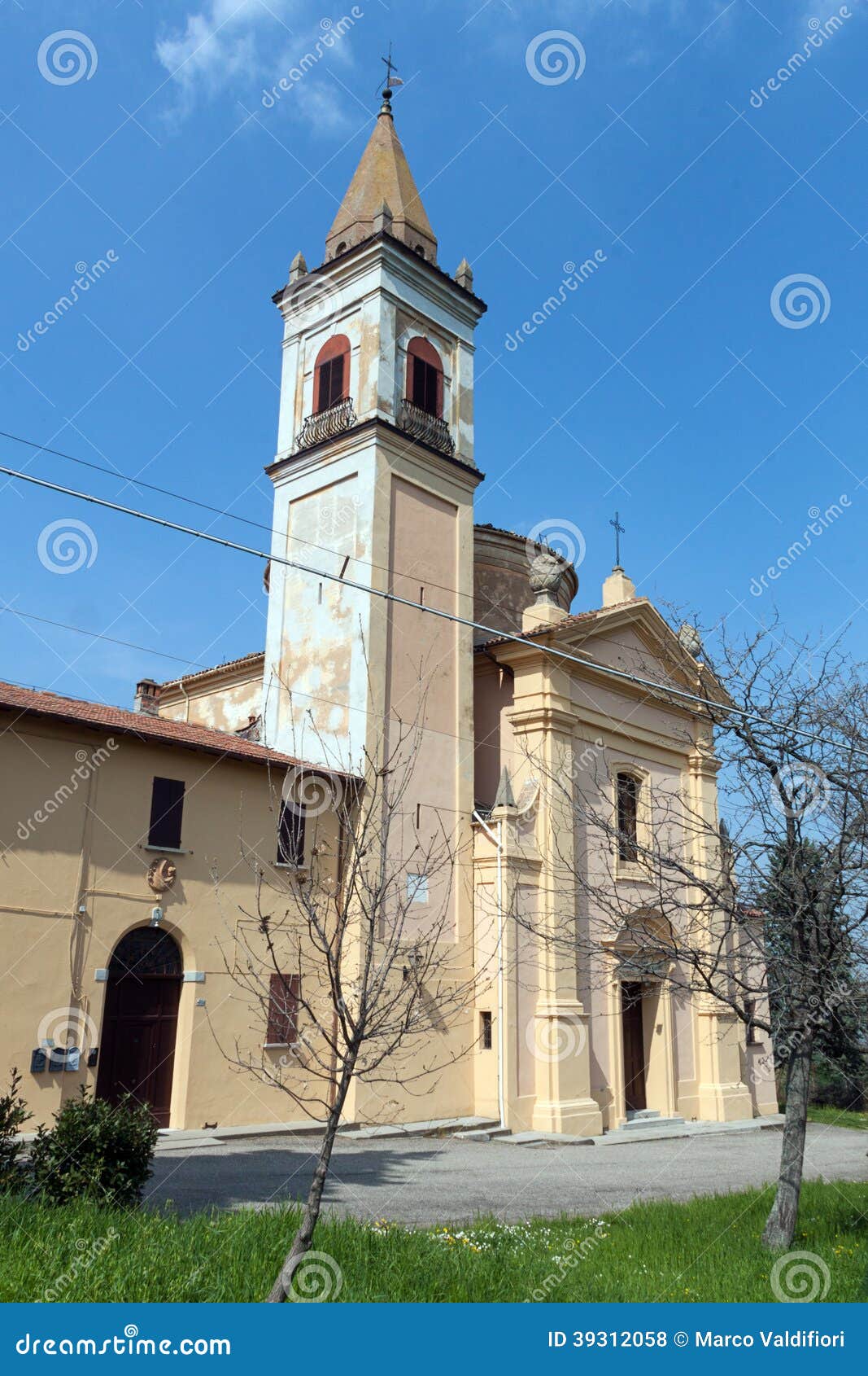 church of st. mamante in liano