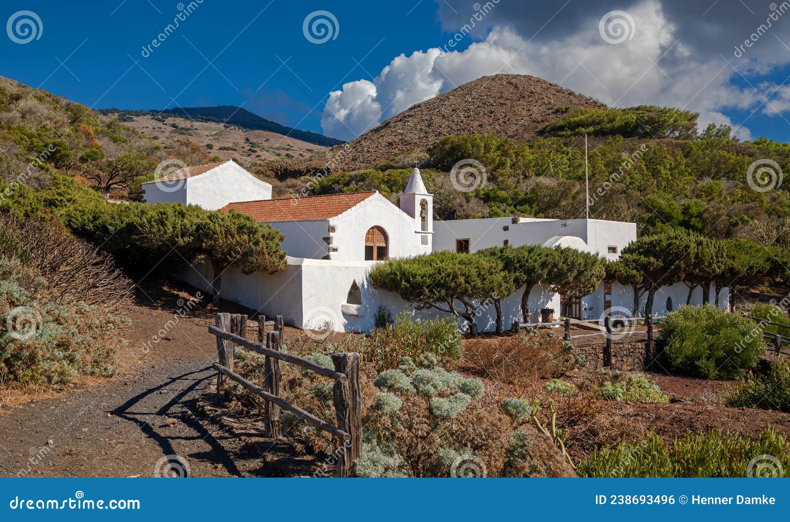 church virgen de los reyes el hierro