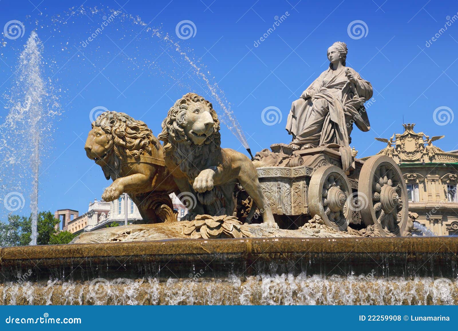 cibeles statue madrid fountain in paseo castellana