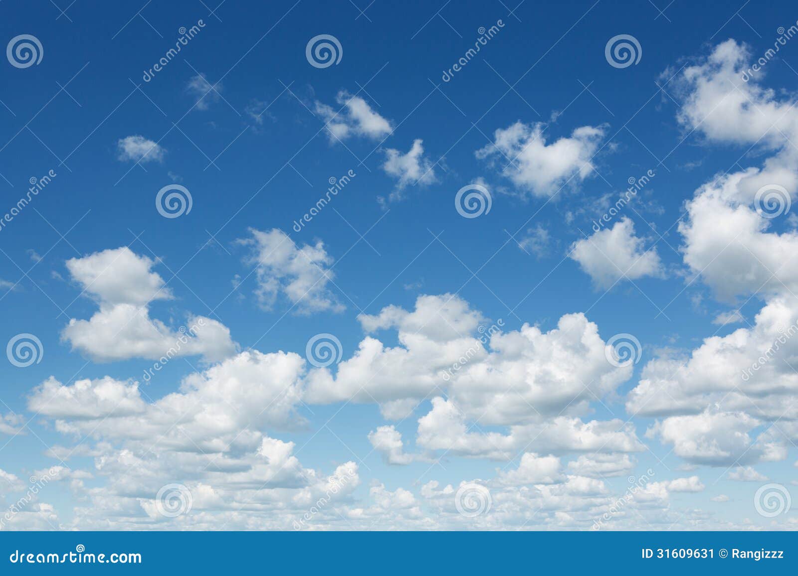 Ciel nuageux image stock. Image du nuage, lumineux, lumière - 31609631