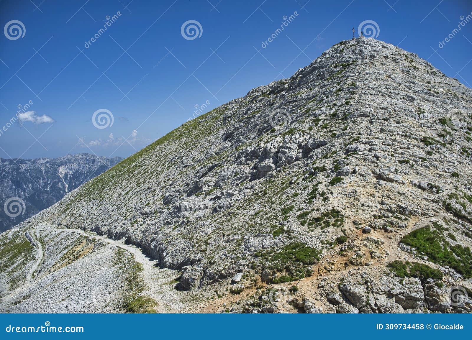 cima carega, the highest mountain in the homonymous mountain range