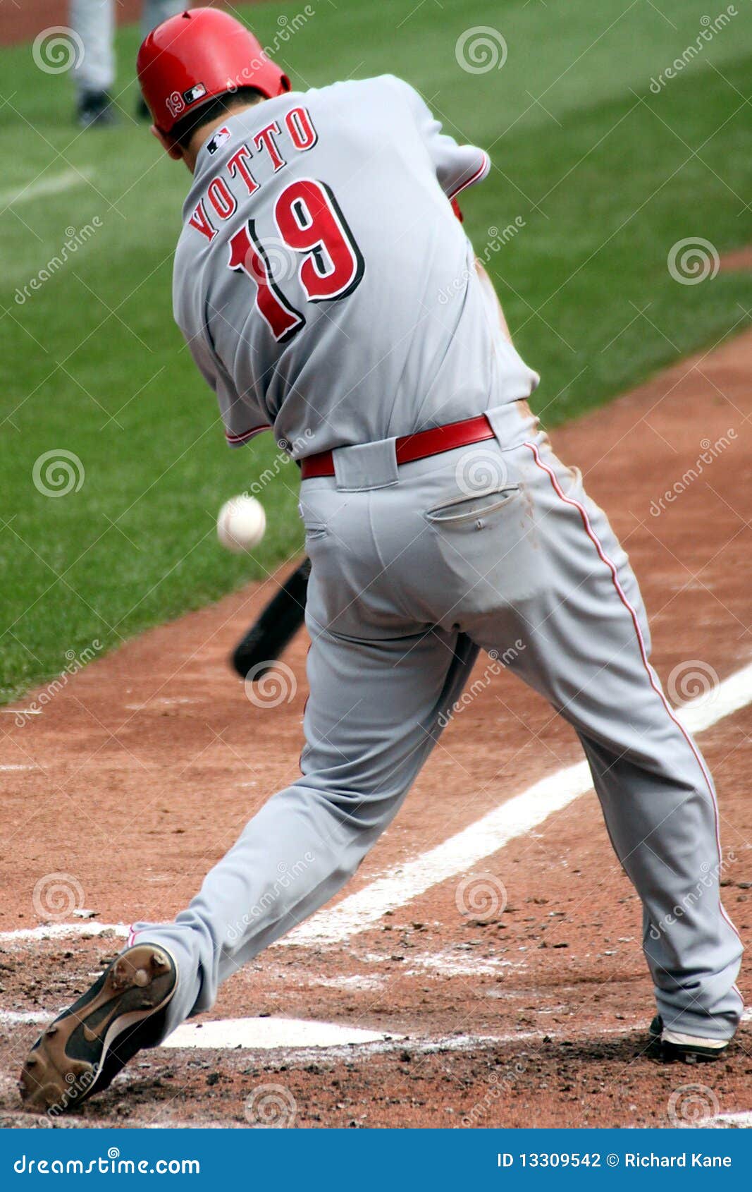 Does Joey Votto Have Family? Unveiling the Private Life of the Cincinnati Reds Star